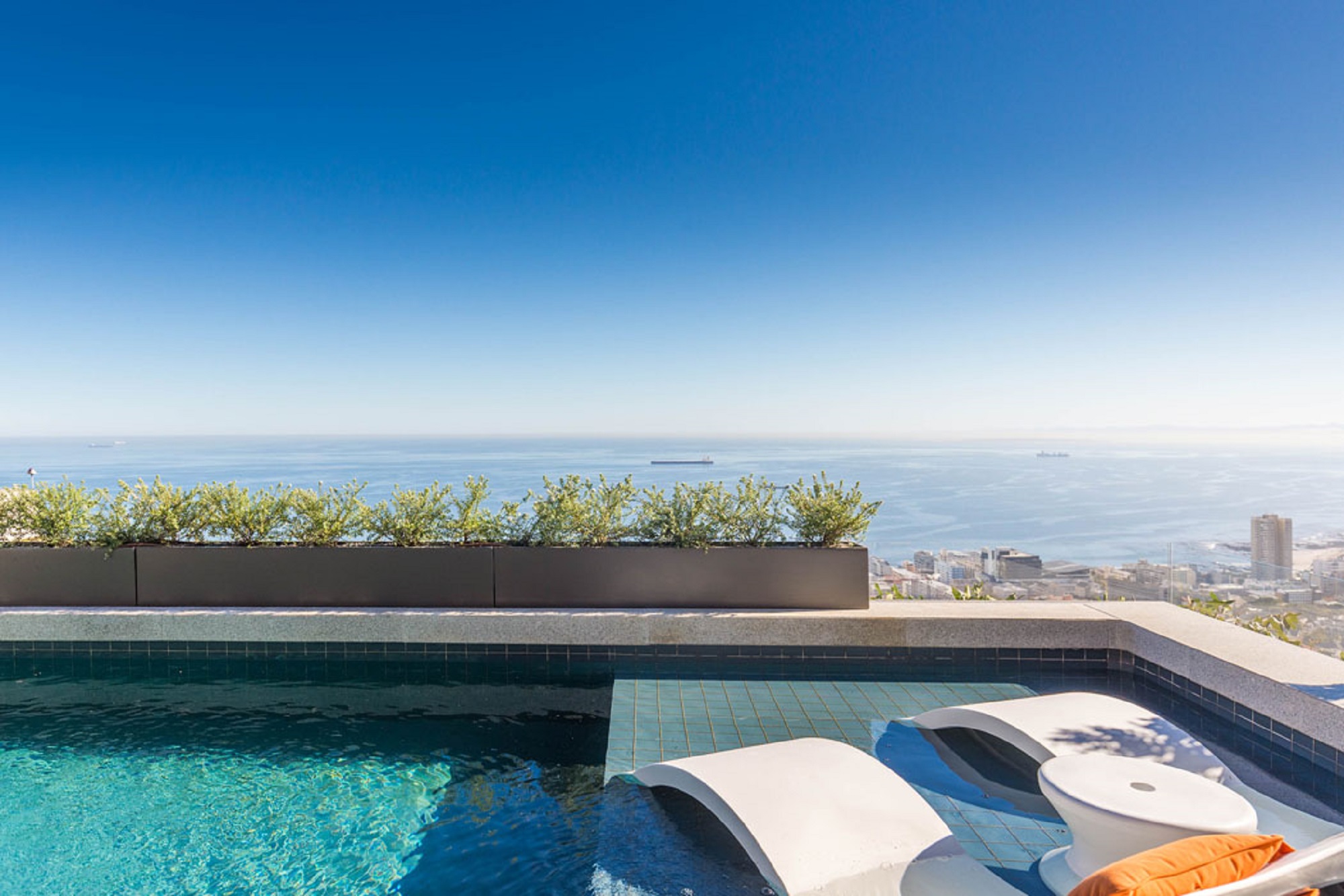Sealion pool overlooking ocean