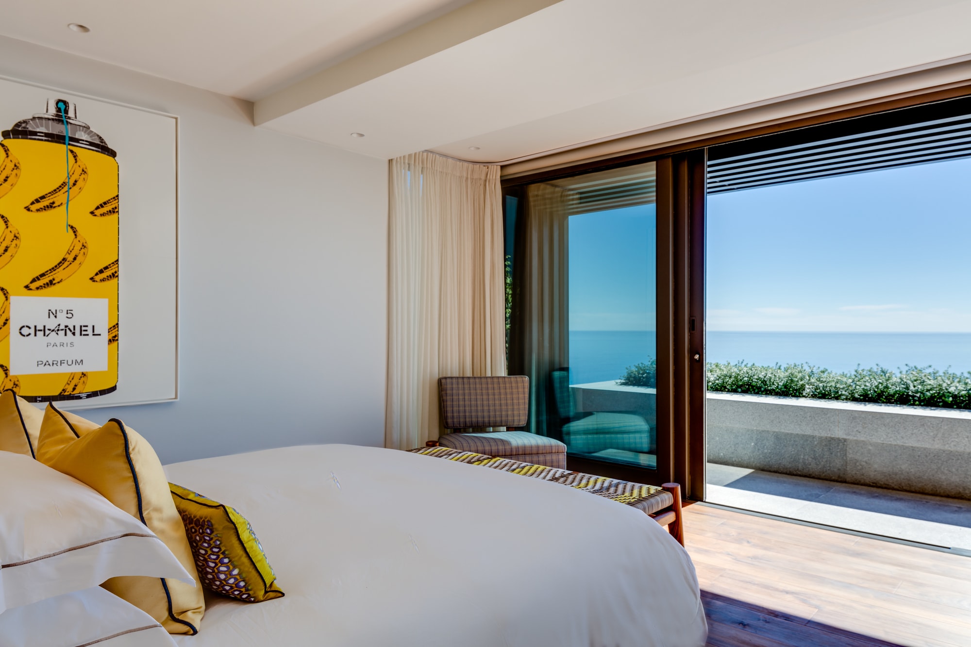 Sealion Yellow bedroom - terrace ocean view